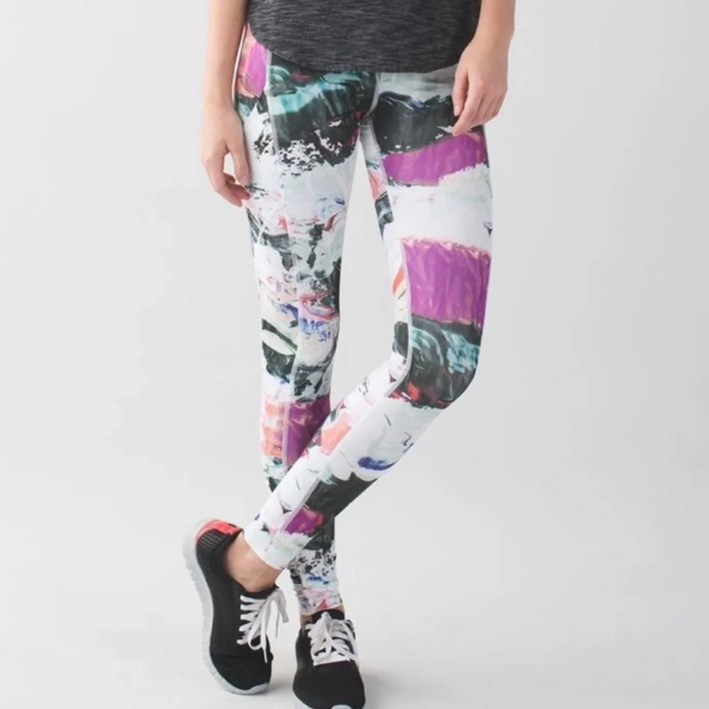 SOLD-Lululemon Printed Fuchsia and Black Watercolor Athletic Running Leggings - Picture 1 of 12